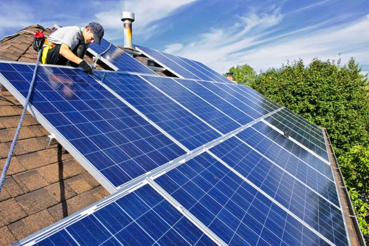Solar Energy Myths Debunked: Separating Fact from Fiction
